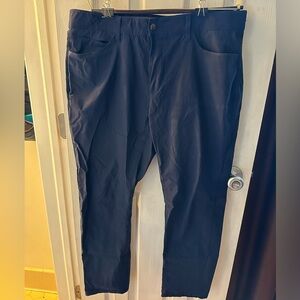 Men’s DKNY casual dress/travel pants